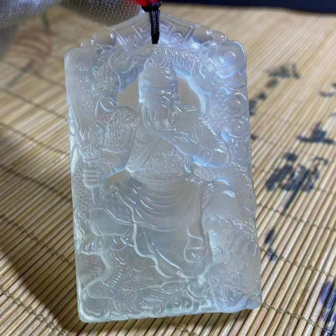 Kalung Giok Es Guan Gong Ice Jade Es dan berair, setia dan benar, ukuran 40*67mm, termasuk ongkos kirim dan pajak.
