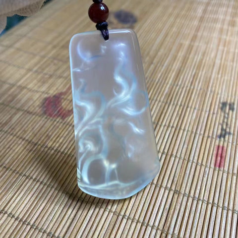 Liontin Giok Giok Alam Ekor Sembilan Rubah Rubah melihat ke arah bulan, jernih Ukuran 58 * 29mm Sudah termasuk ongkos kirim dan pajak.