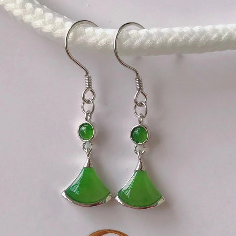 Anting-anting Jasper baru 925 gaya pengaturan perak klasik dan serbaguna Giok ukuran 7 * 8mm kepala air yang luar biasa warna yang indah Sudah termasuk pajak pengiriman