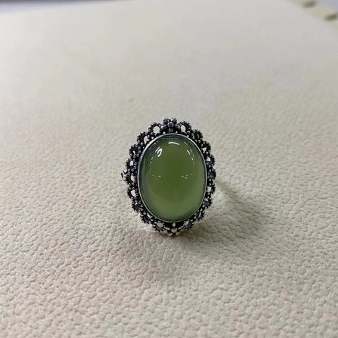 Cincin Giok Antik dengan Bezel yang Dapat Disesuaikan 17 * 13mm Termasuk ongkos kirim dan pajak.