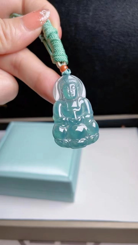 Jadeite Alami Dewi Belas Kasih Bahan Pit Tua Bahan Dasar Halus dan Hangat Bahan Dasar Air Biru yang Indah Ukuran 3.8 * 2.0 Sudah termasuk pajak pengiriman.