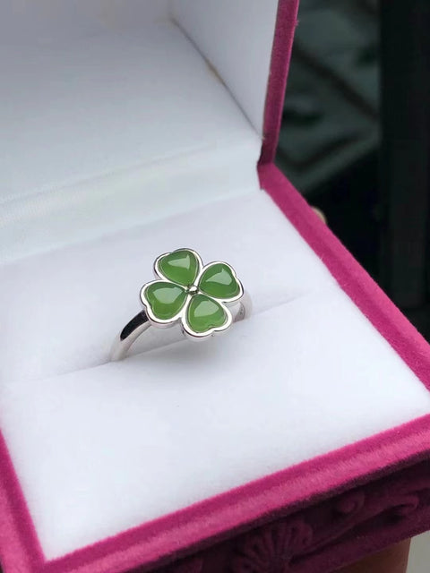Hotan Jasper Heart Ring 925 Silver Setting Sederhana dan murah hati Giok halus dan hangat, indah dipakai Ukuran 12 * 12mm Termasuk ongkos kirim dan pajak