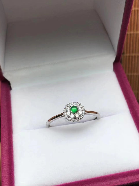 Set Cincin Hijau Kekaisaran Jadeite Alami dari 925 Perak Ukuran 2,4 * 3,2 mm Sudah Termasuk Pajak Pengiriman