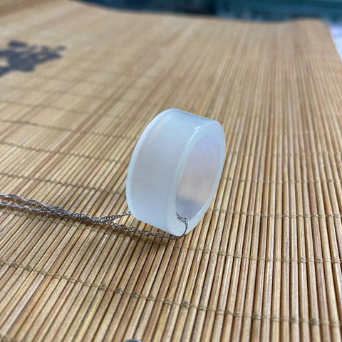 Circling Happiness: Liontin tulang selangka giok Cui yang indah, penuh keberuntungan, serbaguna, dapat digunakan sebagai liontin tulang selangka, cincin jari - 20,9 mm, 925 aksesori perak Sudah termasuk pajak pengiriman No. 202309031154