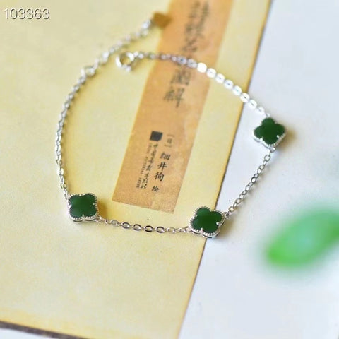 Gelang Semanggi Empat Daun Hotan Jasper 925 Silver Setting Ukuran 9 * 3mm Panjang Total 20cm Sudah termasuk pajak pengiriman.