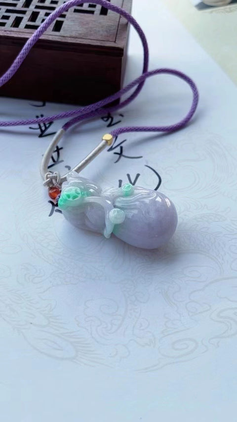 Tas Uang Giok Batu Giok Alam Baru Bahan Pit Tua Giok halus dan hangat, penuh dengan pengerjaan Ukuran 4.0 * 2.1 Termasuk pajak pengiriman