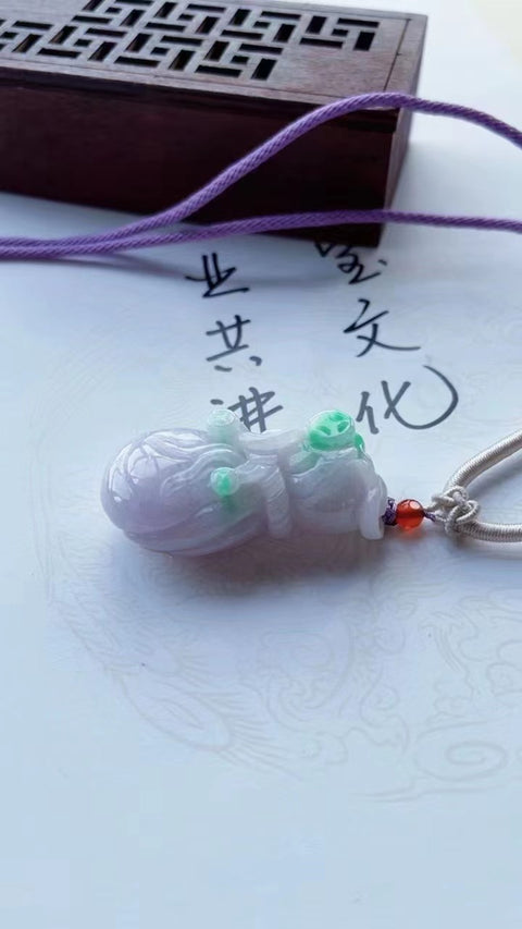 Tas Uang Giok Batu Giok Alam Baru Bahan Pit Tua Giok halus dan hangat, penuh dengan pengerjaan Ukuran 4.0 * 2.1 Termasuk pajak pengiriman