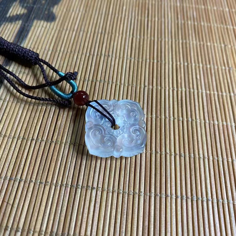 Perdamaian dan Kemakmuran: Liontin Es Giok Cui Alami, 23mm, sudah termasuk pajak pengiriman.