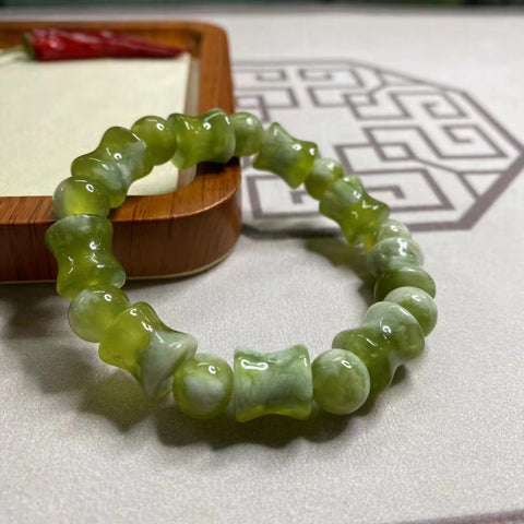 Gelang Bambu Giok Halus Ukuran 11.8 * 11.8mm Sudah termasuk pajak pengiriman.