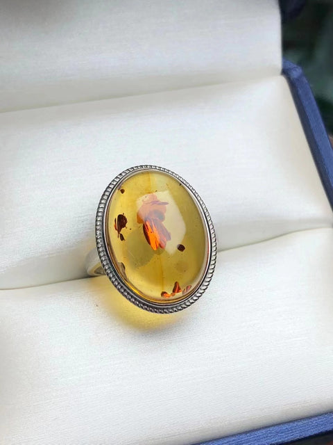 Cincin amber Baltik alami yang terbuat dari perak 925 Ukuran 20 * 15mm Sudah termasuk pajak pengiriman.