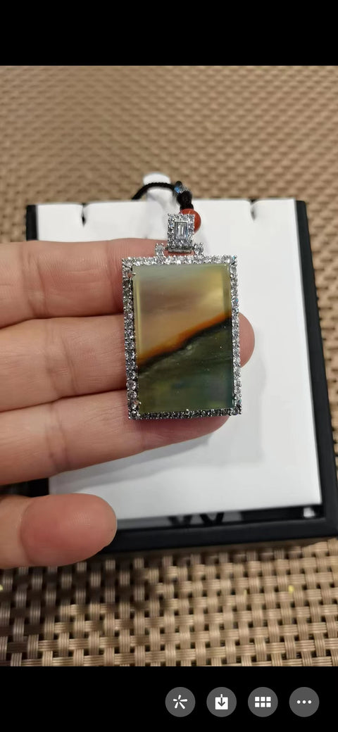 Giok Bunga Xiuyu, Gaya Liontin Giok Triwarna: Gunung dan Air Termasuk Pengiriman dan Pajak