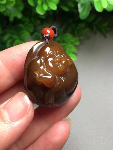 Bahan Gula Merah Giok Hetian Giok halus dan hangat Ukuran 32 * 27,5 * 17,6 mm Termasuk ongkos kirim dan pajak