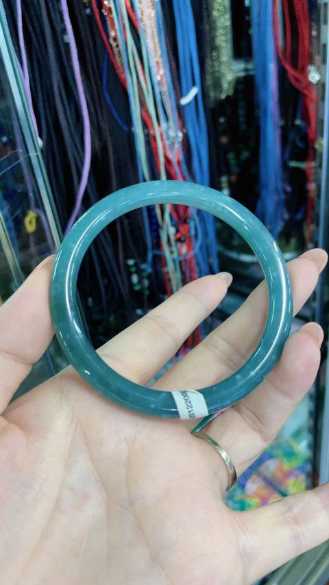 Gelang Garis Kecantikan Bahan Pit Tua Bagian bawahnya halus dan hangat Bunga mengambang air biru Efek keausan indah Ukuran 58,5 Giok adalah pola yang muncul secara alami secara acak Termasuk pajak pengiriman