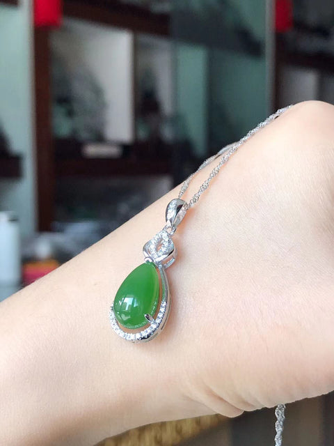 Liontin Jasper Halus 925 Warna Perak Warna Hijau Zamrud Ukuran 14 * 8mm Sudah Termasuk Pajak Pengiriman