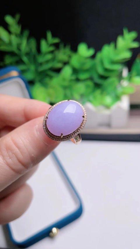Cincin Batu Giok Alami Bahan batu tua Bahan dasar halus dan hangat, penuh air, pengaturan emas 18 karat, ungu yang indah Ukuran 1.9 * 1.2 Sudah termasuk pajak pengiriman.