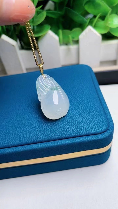 Tas Uang Jadeite Alami Baru Pengaturan Emas 18k Bahan Pit Tua Bahan Halus dan Hangat Bawah Dapat Dipakai Ukuran 2.6 * 1.7 Termasuk Pajak Pengiriman