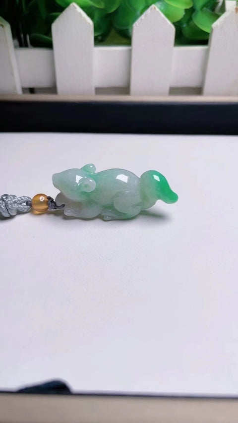 Liontin Tupai Jadeite Alami Baru Bahan Lubang Tua Bahan Super Halus Ukuran 4.0 * 1.4 Termasuk Pajak Pengiriman