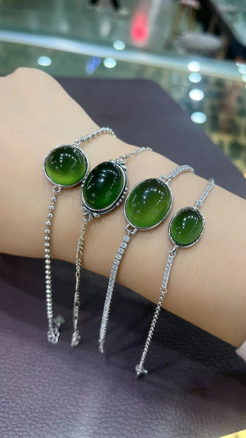 Gelang tatahan perak dengan giok yang bersih dan halus Termasuk ongkos kirim dan pajak.