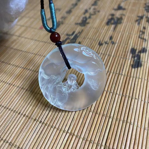 Liontin giok Cui halus, jernih, ukuran 35 * 6,2 mm, sudah termasuk pajak pengiriman.