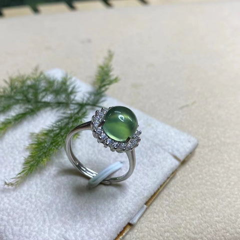 Cincin Giok halus dengan bezel yang dapat disesuaikan dari perak 925 ukuran 8,8 mm termasuk pajak pengiriman.