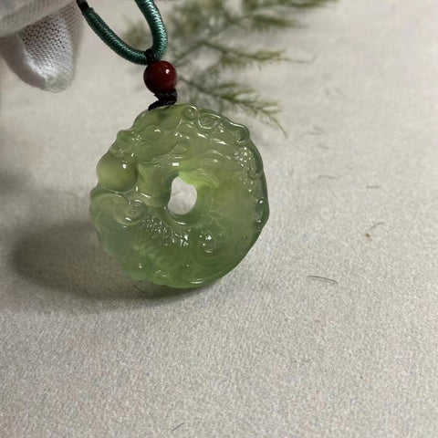 Giok Naga Giok Sierra Jade Alami bersih dan halus Ukuran 30mm Sudah termasuk pajak pengiriman