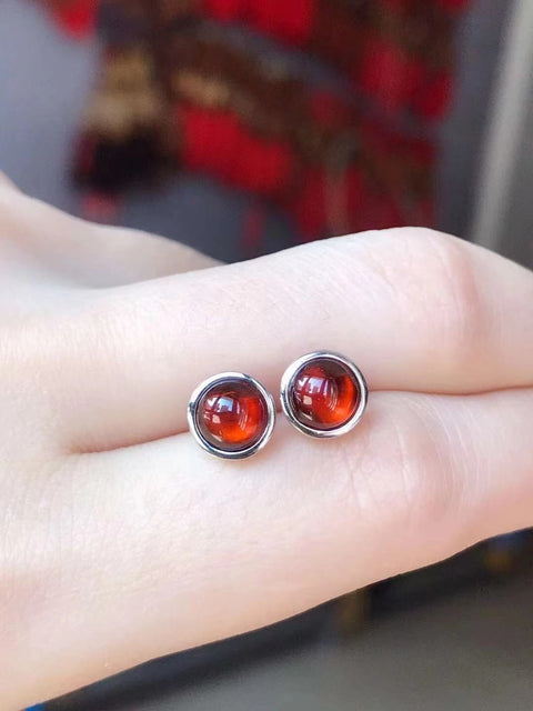 Anting Garnet KEDATANGAN BARU yang terbuat dari perak 925 Ukuran 6mm sudah termasuk pajak pengiriman!
