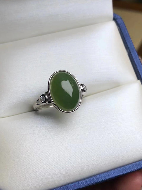 Cincin Giok Hetian Giok 925 perak tatahan giok bersih dan halus Ukuran 10 * 14mm Sudah termasuk pajak pengiriman