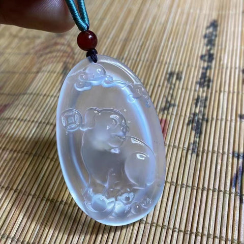 Liontin Es Babi Ukuran 53 * 33mm Sudah termasuk ongkos kirim dan pajak.