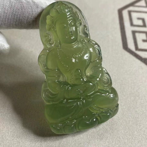 Liontin Giok Alami Ukuran 70 * 41,5 * 11mm Sudah termasuk pajak pengiriman.