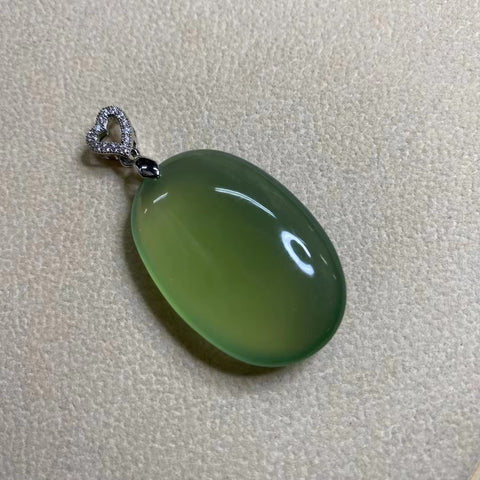 Liontin Giok Alami Keberuntungan 38 * 25mm Termasuk ongkos kirim dan pajak.