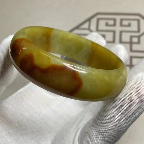 Gelang Gelang Giok Giok Bunga Cui Giok Alami Ukuran 58-60mm Lebar 18.5mm Giok ini semuanya muncul secara alami dan polanya acak Sudah termasuk pajak pengiriman.