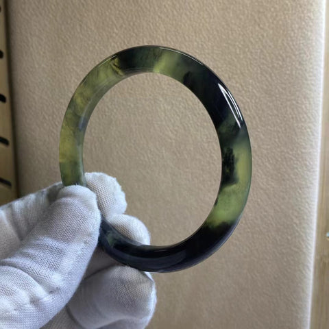 Lukisan Pemandangan Giok Cui Fine Cui Lukisan Keindahan Strip Tinta Lukisan Dalam Lukisan Ukuran 54-56mm Giok terjadi secara alami Pola acak Termasuk pengiriman dan pajak