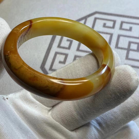 Gelang Giok Batu Giok Bunga Cui Giok Alami Ukuran 53-55mm Lebar Sisi 14.1mm Giok ini terbentuk secara alami dan polanya acak Sudah termasuk ongkos kirim dan pajak.