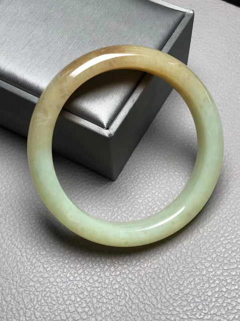 Gelang giok tua Cui kuning dan putih Gelang giok tua minyak ayam warna kuning gula pasir murni ukuran 60mm sudah termasuk pajak pengiriman