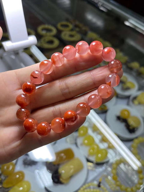 Direkomendasikan es merah alami, disebut sebagai gel "es merah" yang terasa kuat dengan jumlah manik-manik tunggal yang terbatas spesifikasi 10.5mm Termasuk pajak pengiriman