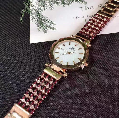 Gelang jam tangan turmalin Gelang terbuat dari batu turmalin alami berkualitas tinggi Mesin penggerak impor Pelapisan vakum Anti-alergi, tidak beracun, retensi warna yang tinggi Jangan ragu untuk memakainya Termasuk ongkos kirim dan pajak