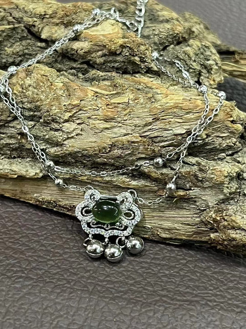 Gelang kunci perdamaian bertatahkan perak dari batu giok yang bersih dan halus Termasuk ongkos kirim dan pajak