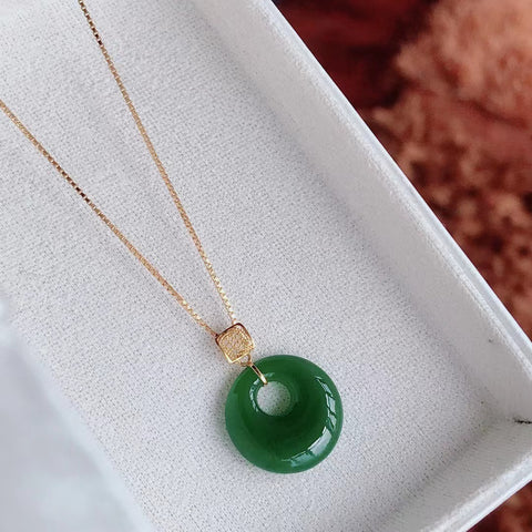 Rantai tulang selangka kecil yang halus dari batu giok Jasper bersih dan halus, tidak ada warna hitam atau retak, warna yang indah 🍀 Gesper emas 18 K, giok ukuran wajah 14mm tebal 4mm sudah termasuk pajak pengiriman