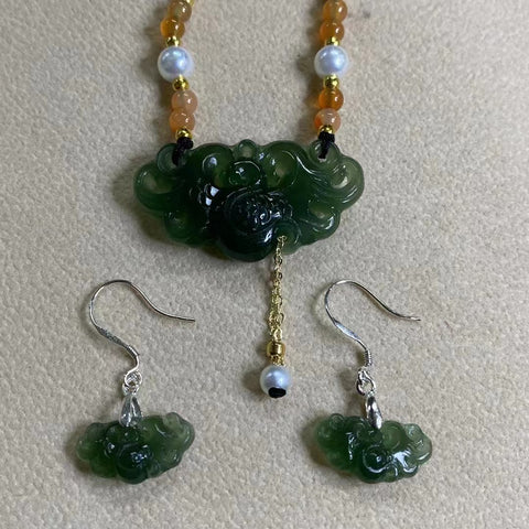 Liontin Set Giok Cui Giok Hijau Penuh Set 38 * 20mm Anting 18 * 10mm Termasuk Pajak Pengiriman