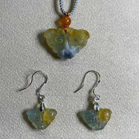 Cui Jade Butterfly Flower Set Liontin Anting 27 * 19mm Anting 16 * 12mm Termasuk pajak pengiriman