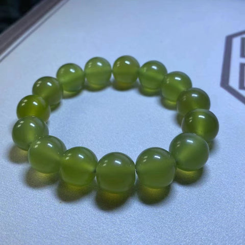 Untaian Giok Cui Alami Ukuran 13.8mm Sudah termasuk pajak pengiriman.