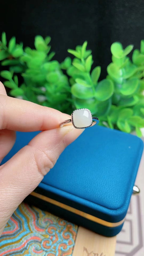 Cincin Giok Hetian Alami Bahan Pit Tua Ukuran Kepala Penuh 0,8 * 0,8 Termasuk Pajak Pengiriman