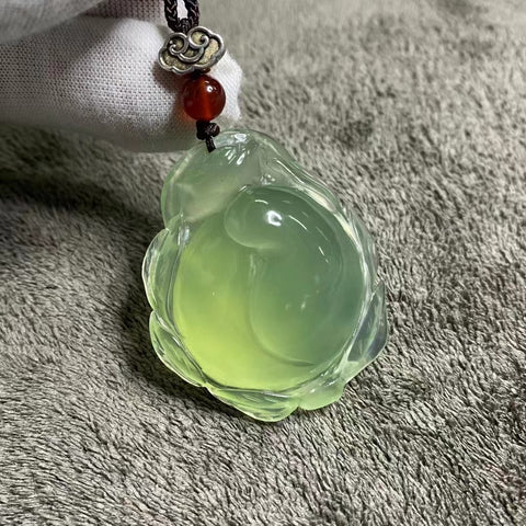 Liontin Giok Cui Halus dengan bahan minyak Keberuntungan, Umur Panjang dan Kesejahteraan Ukuran 43 * 36mm Sudah termasuk ongkos kirim dan pajak.