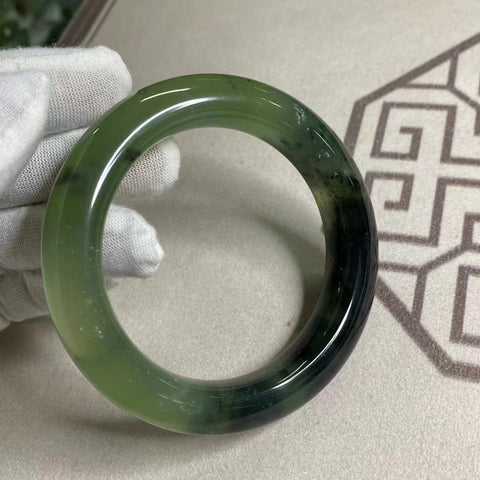 Gelang Tinta Biru Hijau Penuh Giok Cui Giok Alami Ukuran 57-59mm Lebar 13.7mm Giok terbentuk secara alami Pola acak Termasuk ongkos kirim dan pajak.