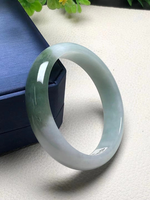 Jadeite alami bahan lama bahan lama gelang semi minyak ketan halus Ukuran 57.5 * 14mm Giok adalah pola alami yang terjadi secara acak Termasuk pajak pengiriman