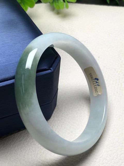 Jadeite alami bahan lama bahan lama gelang semi minyak ketan halus Ukuran 57.5 * 12.8mm Giok adalah pola yang terjadi secara alami secara acak Termasuk pajak pengiriman