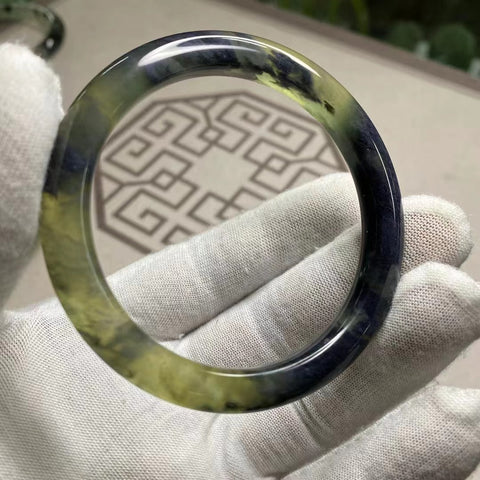 Lukisan Pemandangan Giok Cui Alami Ukuran 54-56mm Giok terbentuk secara alami Pola acak Termasuk ongkos kirim dan pajak