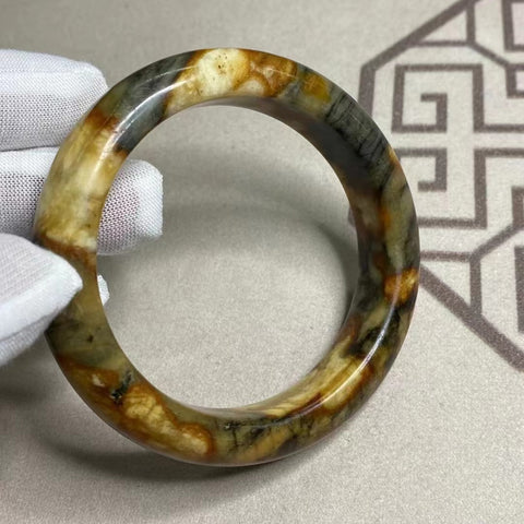 Gelang Giok Batu Giok Bunga Cui Giok Alami Ukuran 58-60mm Lebar Sisi 14.8mm Giok ini terbentuk secara alami dan polanya acak Sudah termasuk ongkos kirim dan pajak.