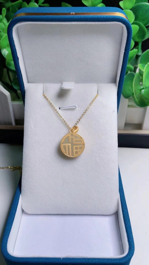 Liontin Giok Hetian Bahan lubang tua Dasar halus dan hangat Ukiran halus Ukuran 1,6 * 1,6 Sudah termasuk pajak pengiriman