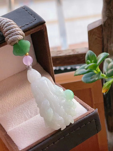 Liontin Kubis Jadeite a-barang-barang alami Tidak ada kotoran, tidak ada retakan, batu giok bersih dan halus Ukuran 45,5 * 23 Tebal 13,5 mm Termasuk Pajak Pengiriman